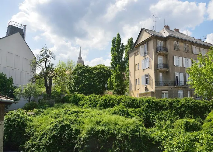 Fresh And Personal Near Buda Castle